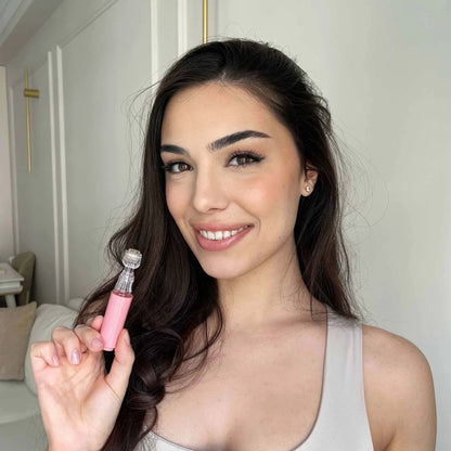 Micro-Needling Tool With Serum | Plumper Lips in Weeks